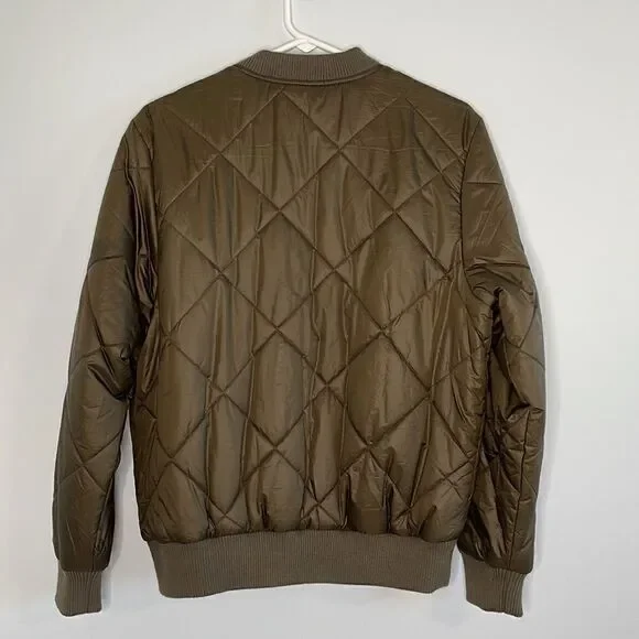 Treasure & Bond Army Green Quilted Coat - Picture 2 of 5